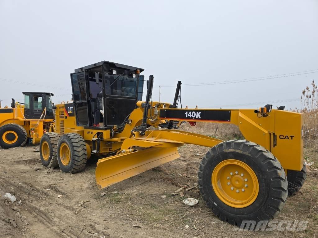 CAT 140K Graders
