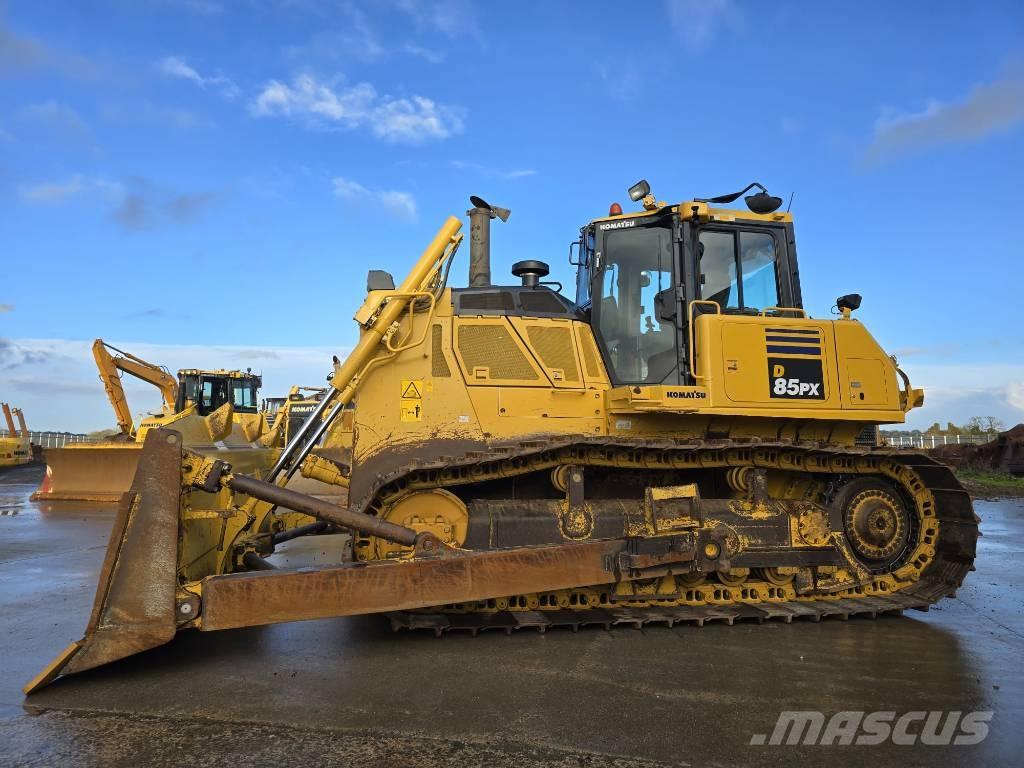 Komatsu D85PX-18 Crawler dozers