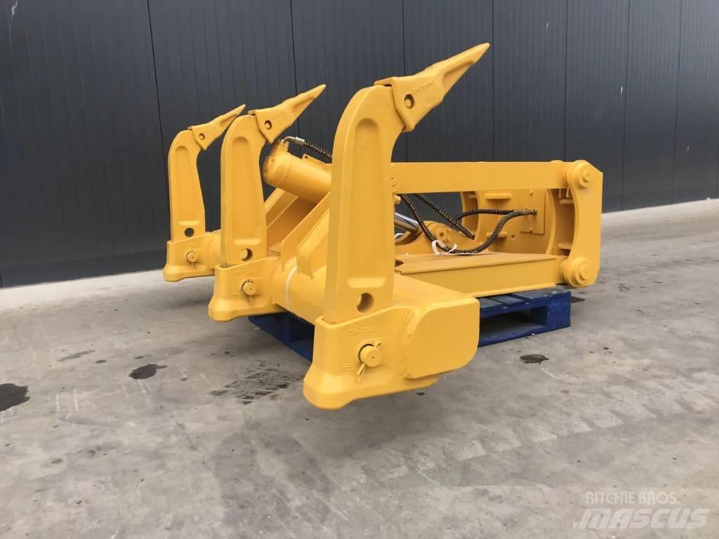 Komatsu D71 Scarifiers