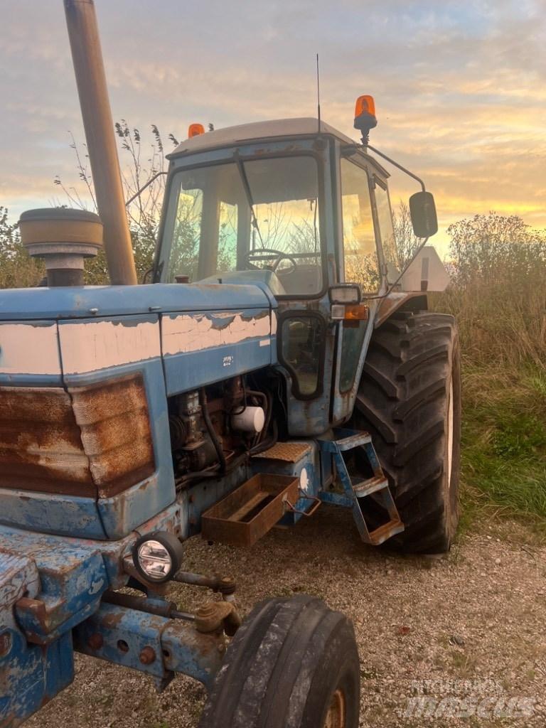 Ford TW 15 Tractors