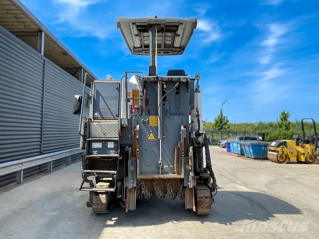 Wirtgen W 100 F Asphalt cold milling machines