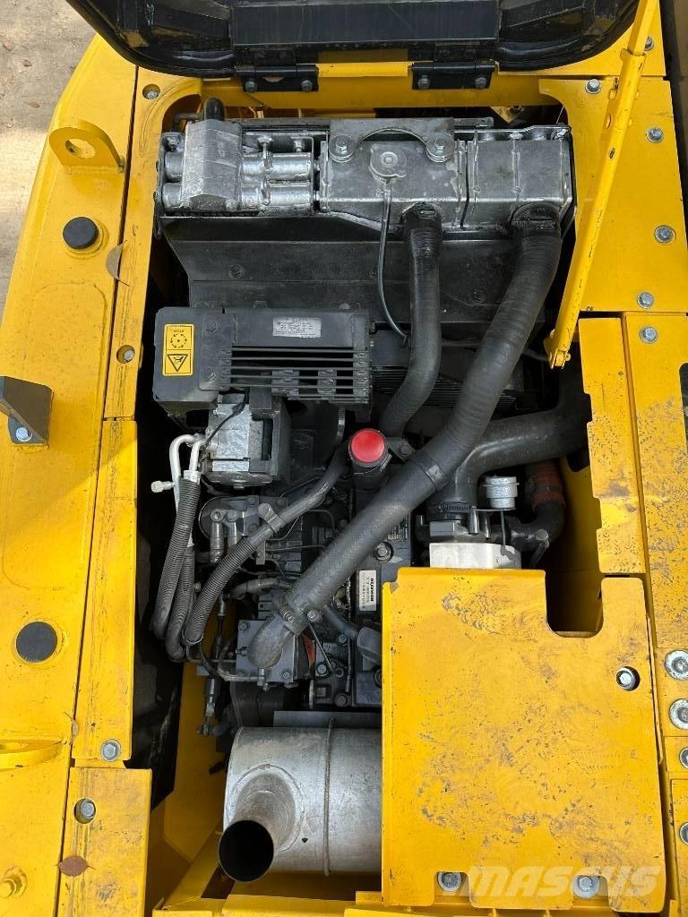 Komatsu PC 130 Crawler excavators
