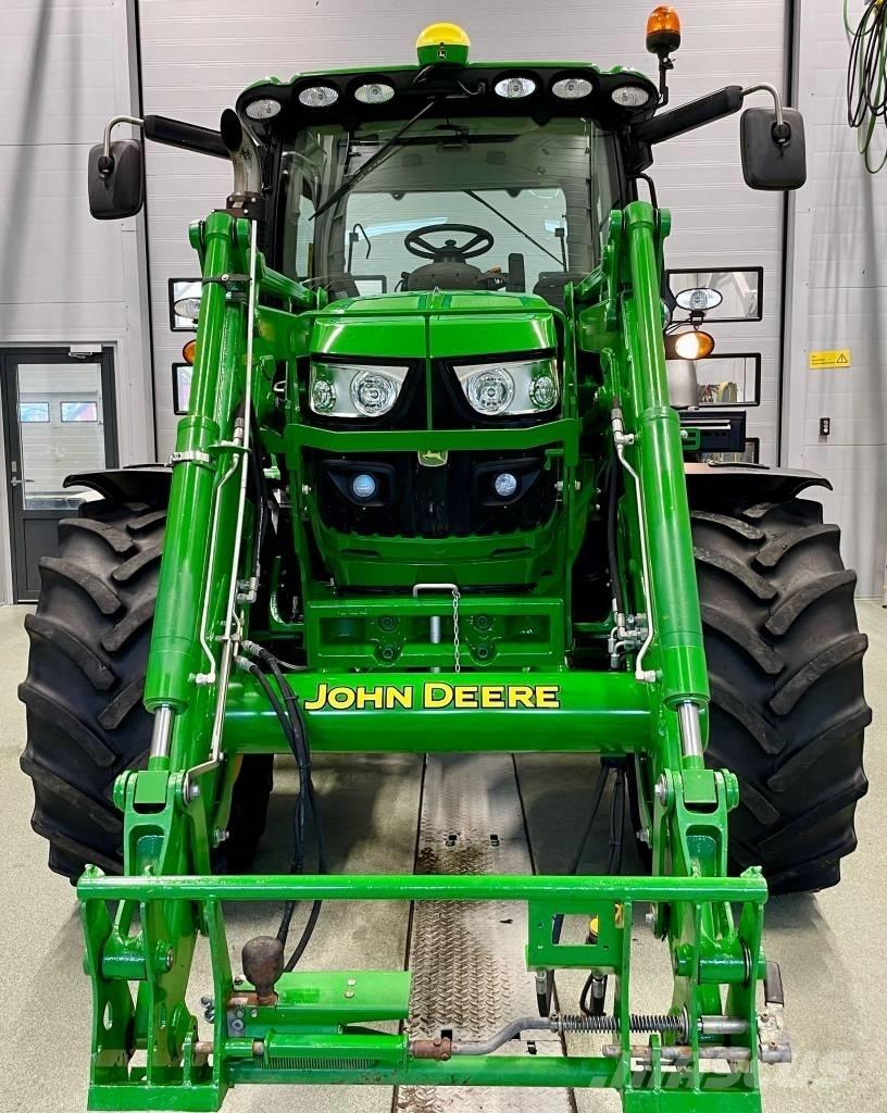 John Deere 6125 R Tractors