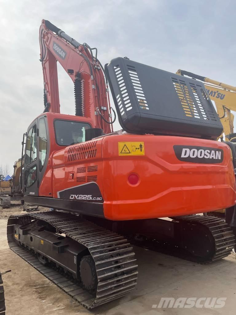 Doosan DX 225LC-9C Crawler excavators