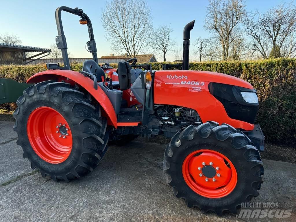 Kubota M 4-063 Tractors