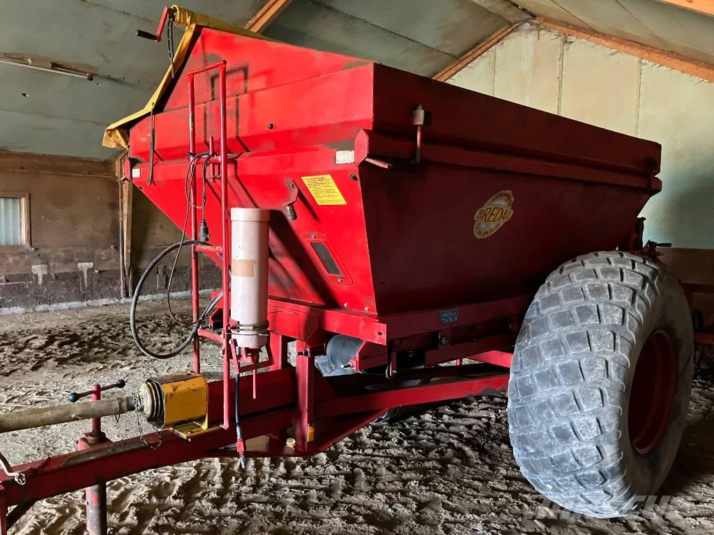 Bredal B 4 Manure spreaders