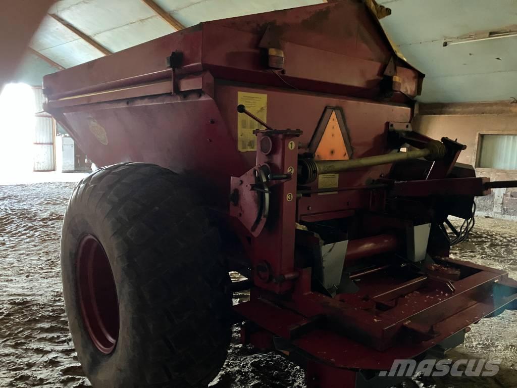 Bredal B 4 Manure spreaders