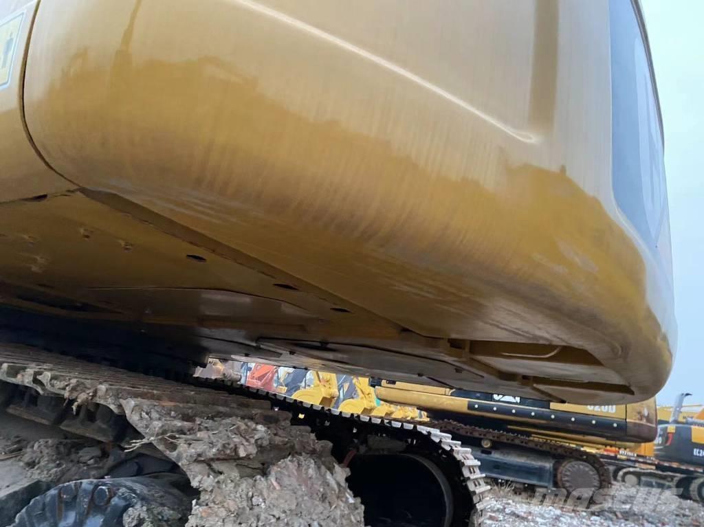 CAT 320 Crawler excavators