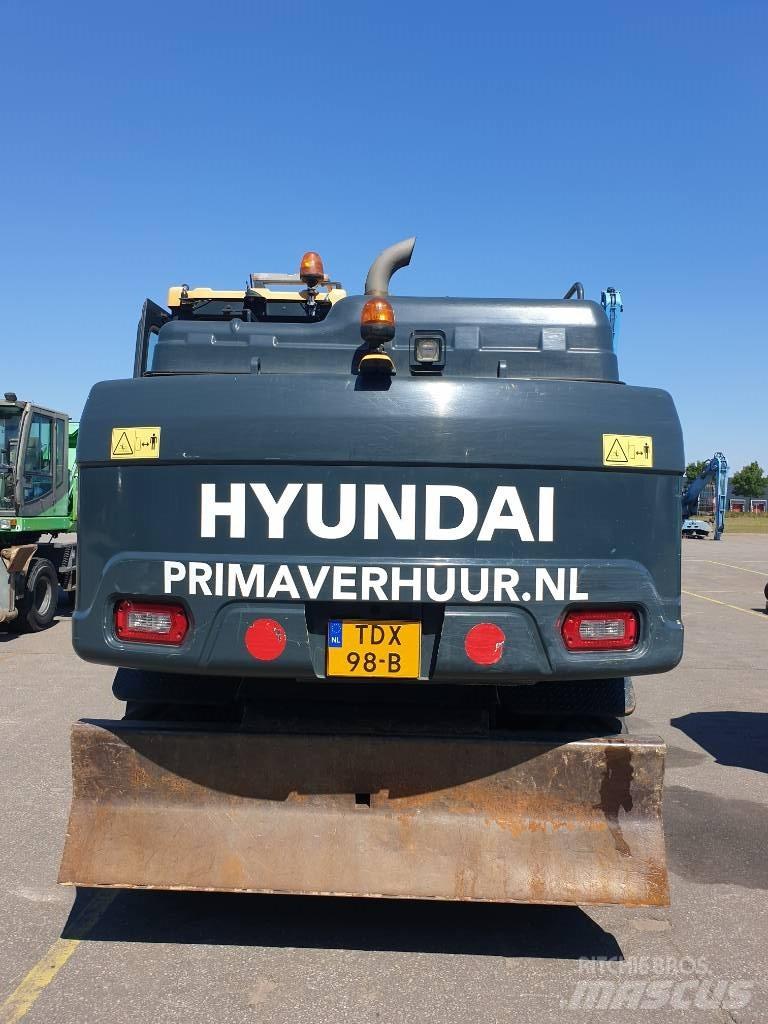 Hyundai HW160 Wheeled excavators