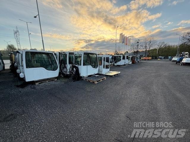 Liebherr USED CAB Cabins and interior