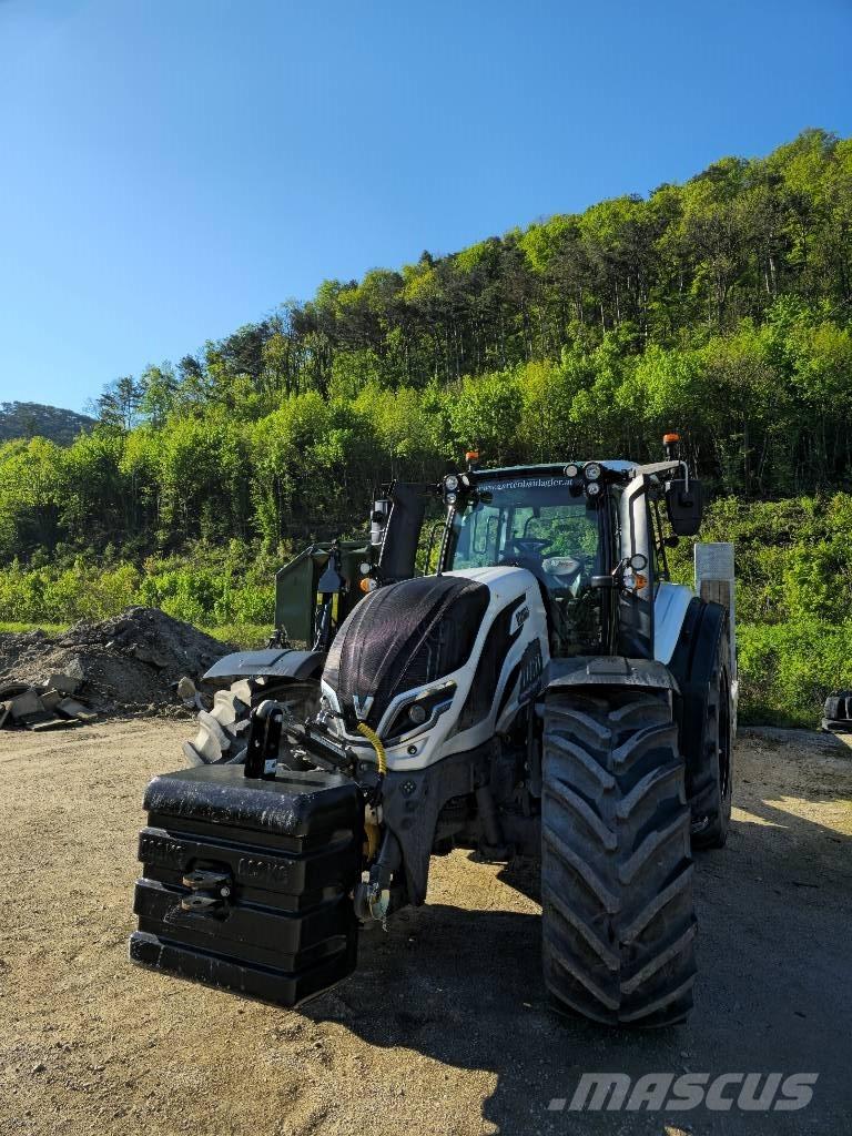 Valtra T 235 Tractors