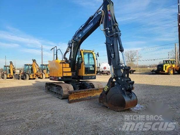 Hyundai HX130 Crawler excavators
