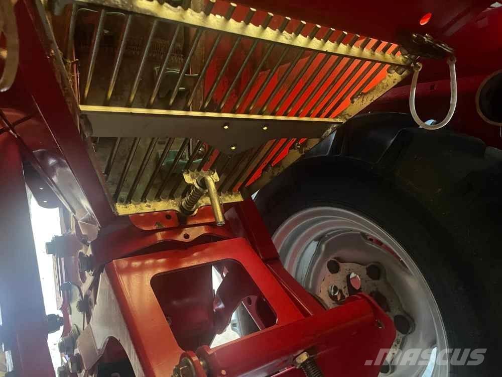 Grimme GL 410 Potato planters