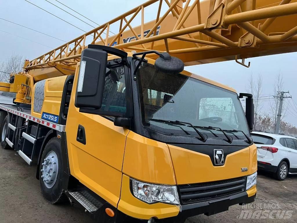 XCMG XCT 25 All terrain cranes