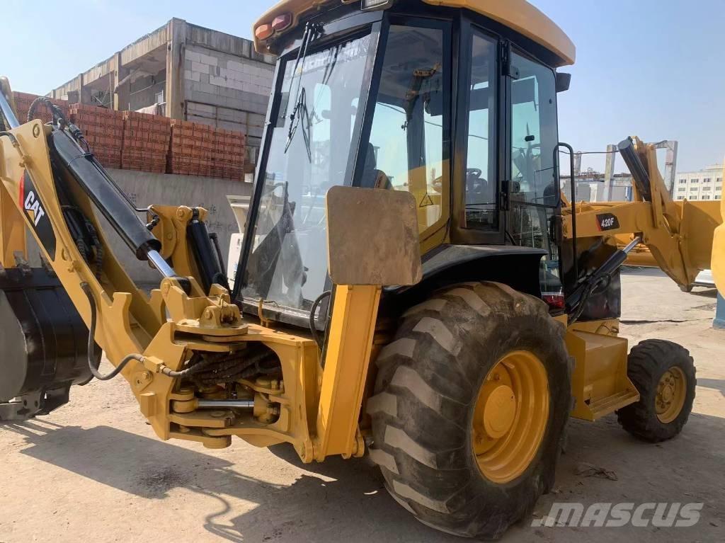 CAT 420 F2 Backhoe