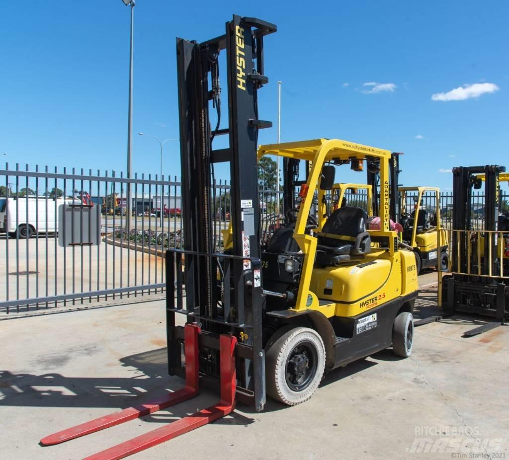 Hyster H2.5TX LPG trucks