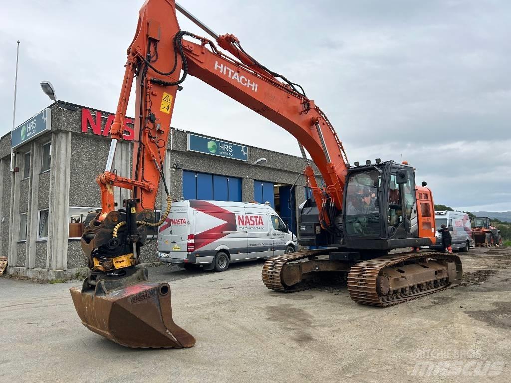 Hitachi ZX225USLC-5 Crawler excavators