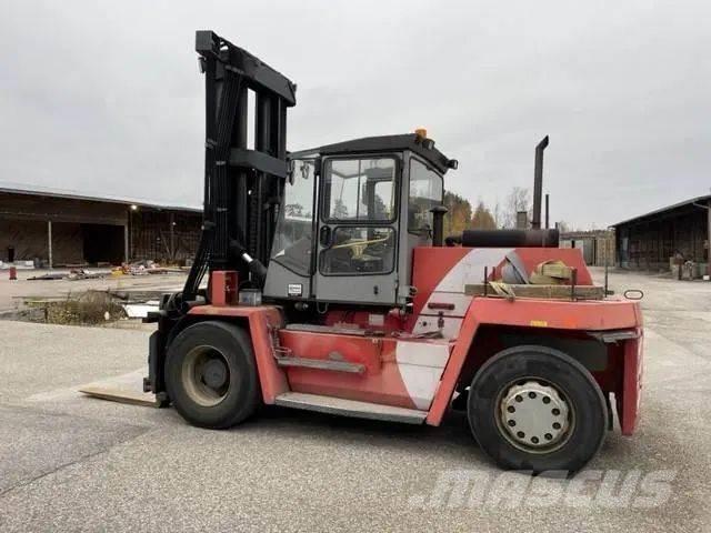 Kalmar DCD120-6 Diesel trucks