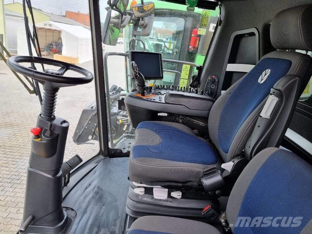 New Holland CX 8.70 Combine harvesters