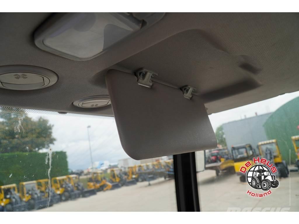 Lovol M404C Tractors