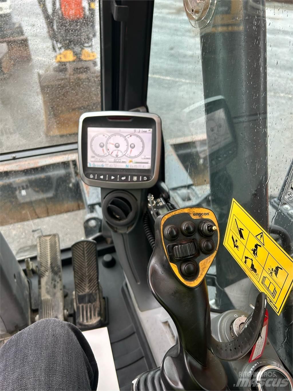 Doosan DX170W-5 Crawler excavators
