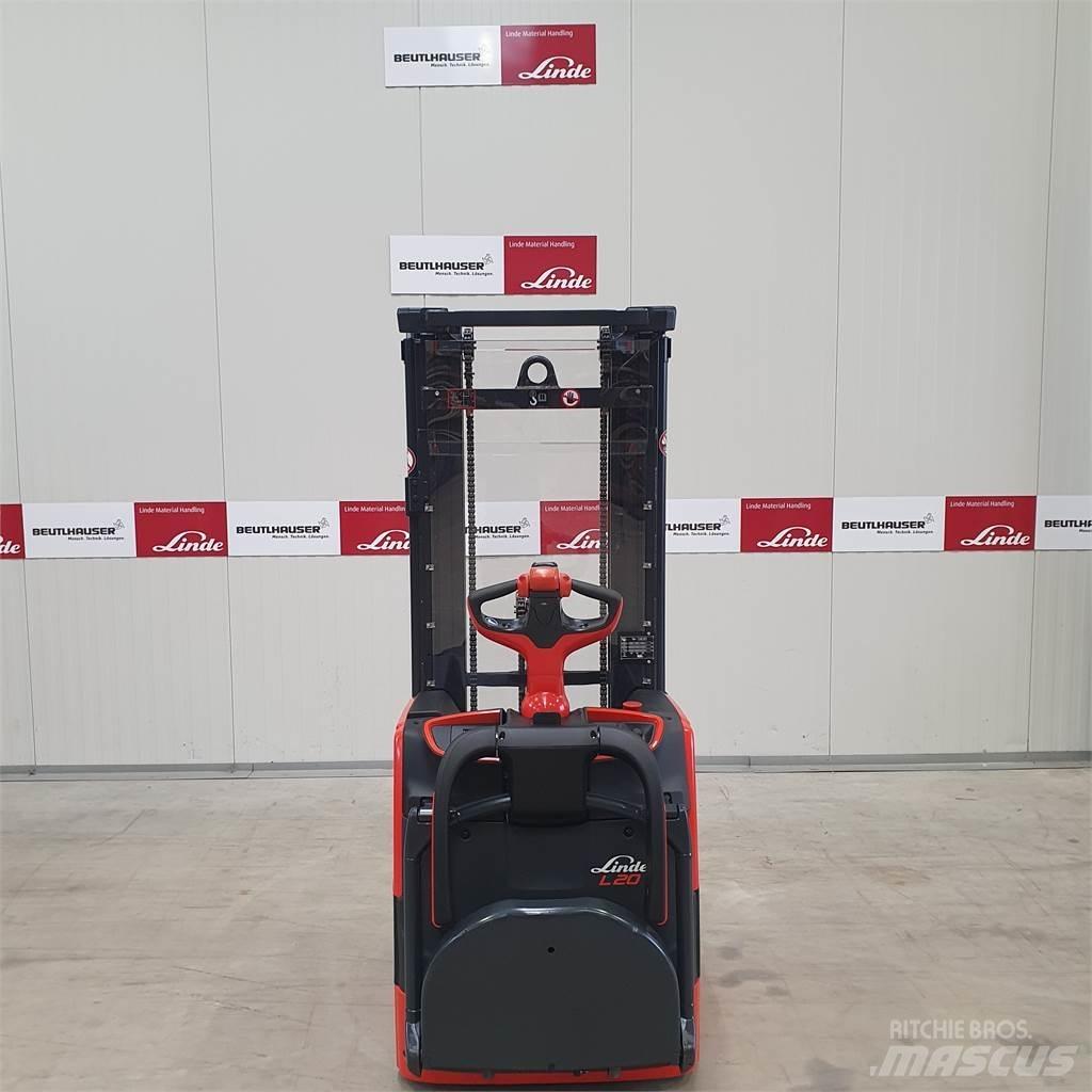 Linde L20APi Pedestrian stacker