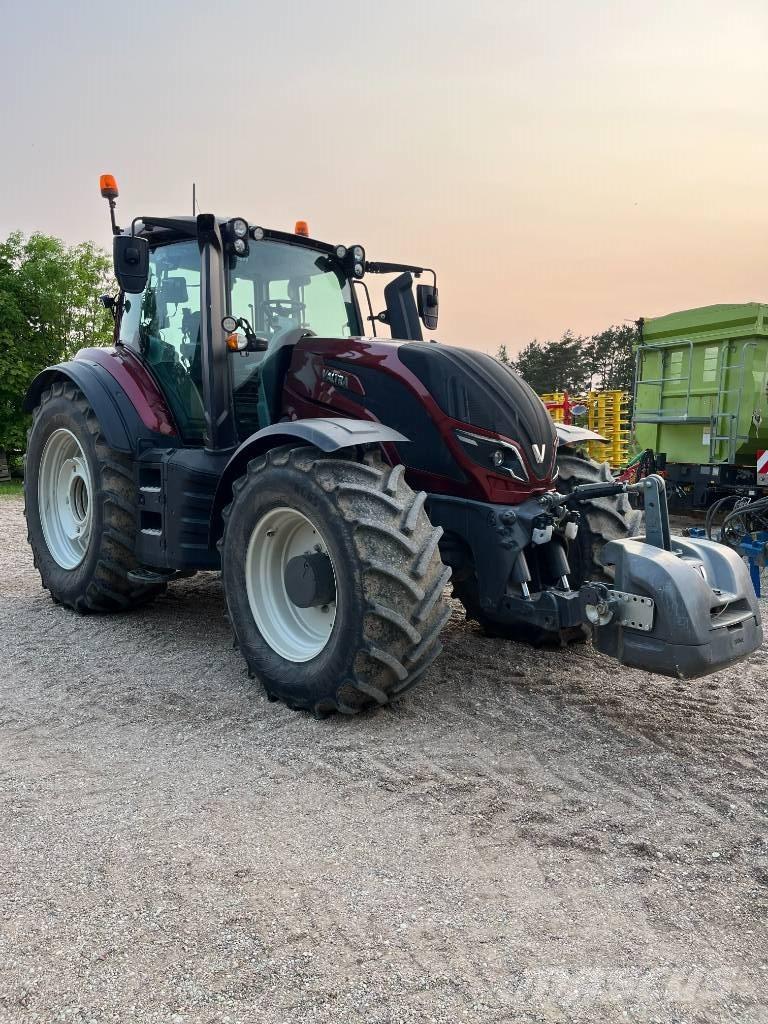 Valtra T 254 V Tractors