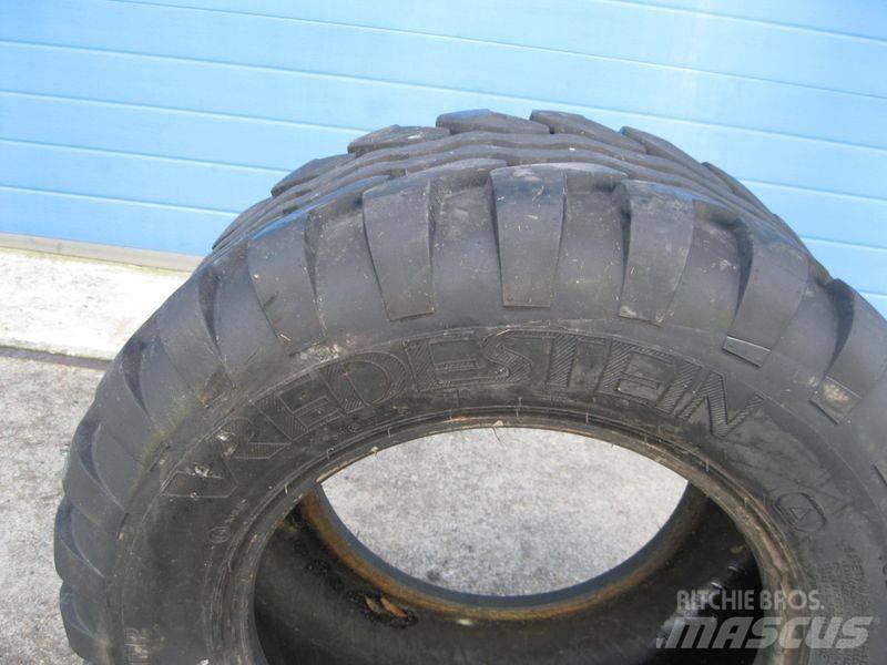 Vredestein 380/55R17 Tyres, wheels and rims