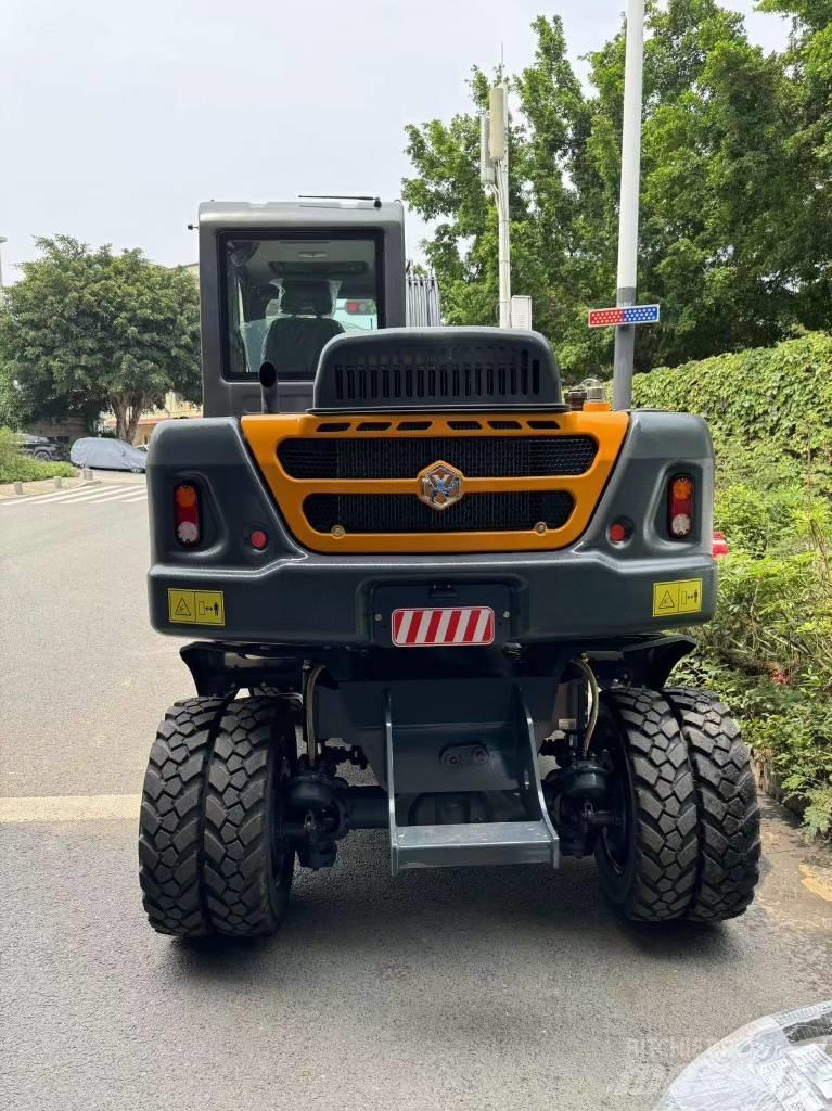 Xinyuan Xinyuan B65 Wheeled excavators