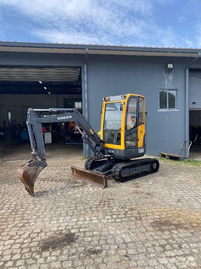 Volvo ECR 28 Mini excavators < 7t (Mini diggers)
