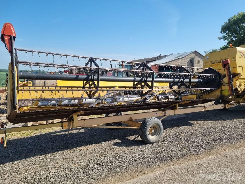 New Holland TX 68 Combine harvesters