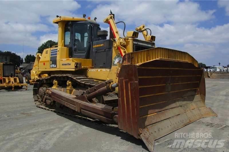 Komatsu D275A-5 Crawler dozers