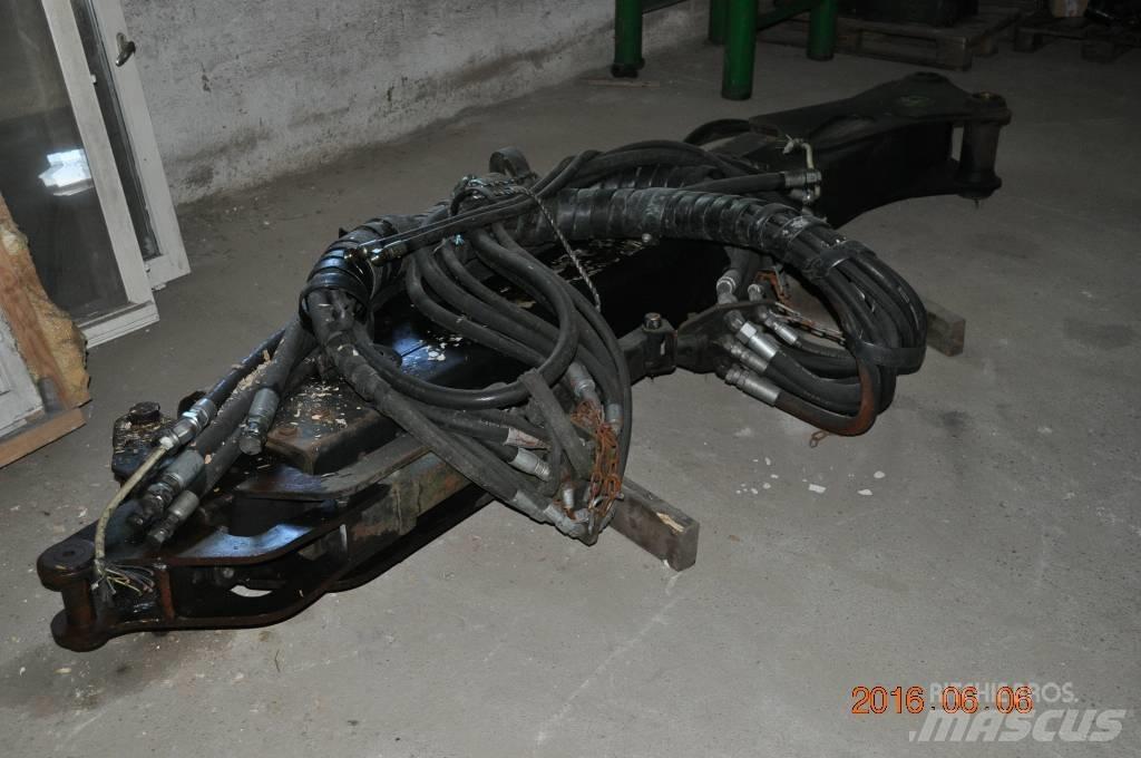 John Deere 1270D Chassis and suspension