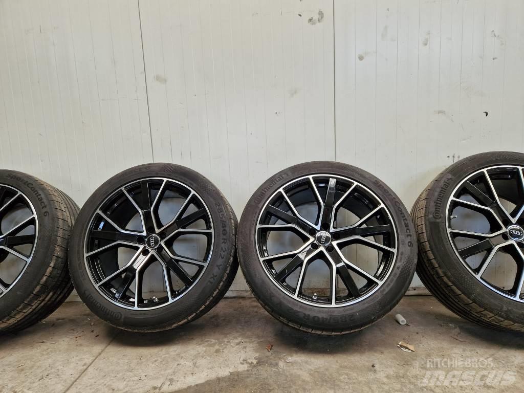 Audi SQ8 Cars