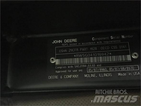 John Deere  Cabins and interior