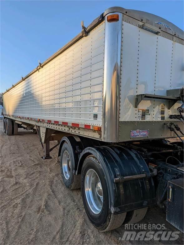 Wilson 41-66 Grain / Silage Trailers
