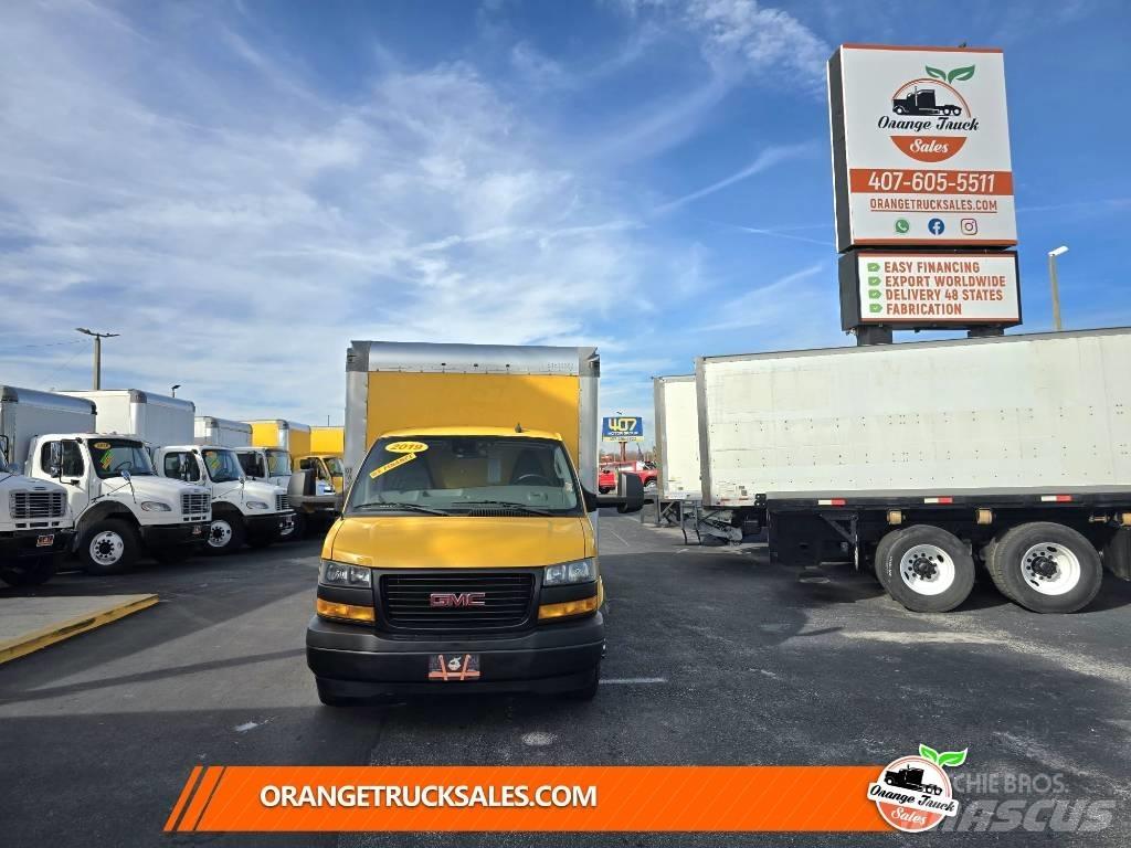 GMC Savana G3500 Panel vans
