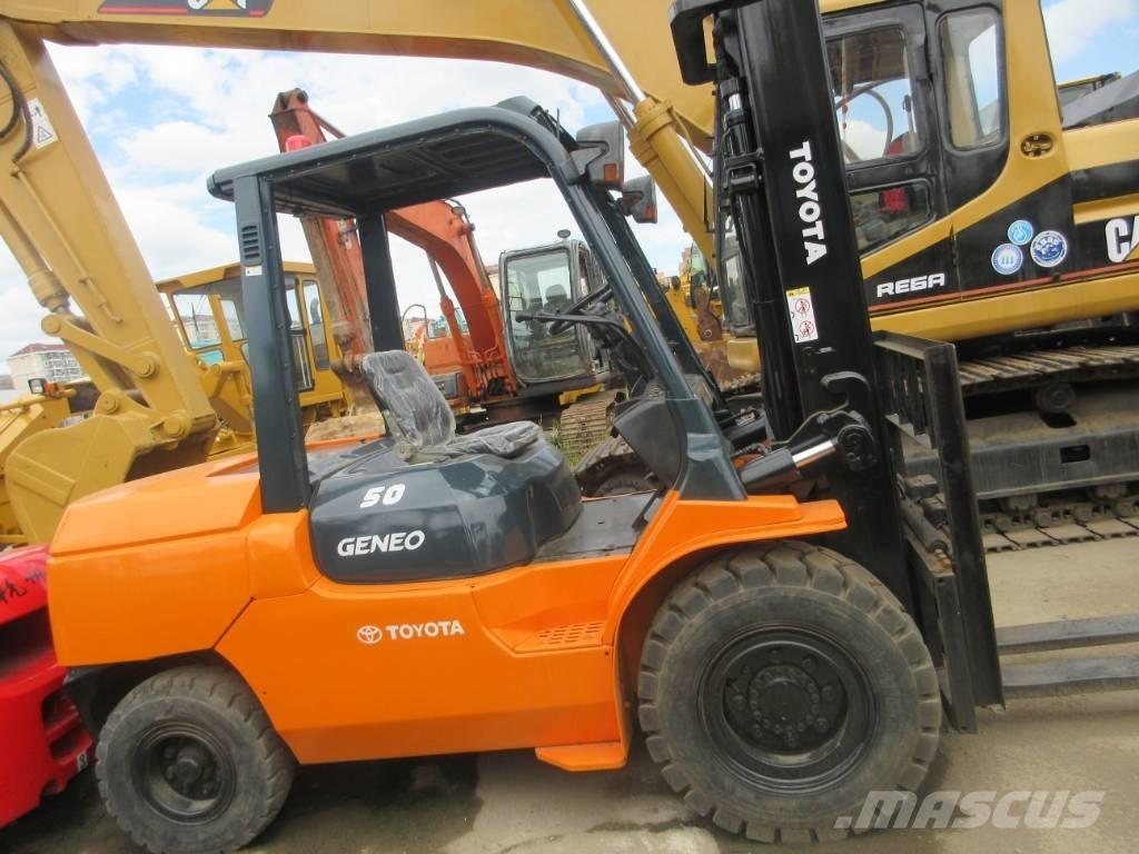 Toyota FD 50 Diesel trucks