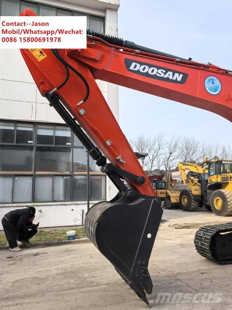 Doosan DX 225 LCA Crawler excavators
