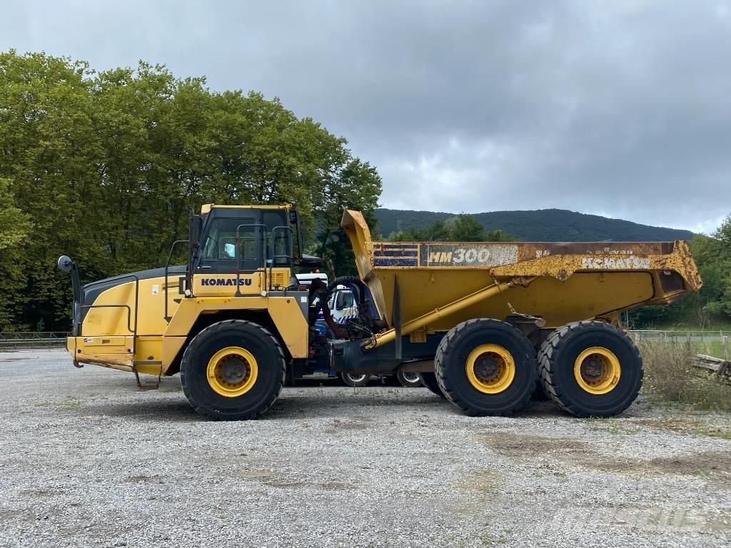 Komatsu HM 300-3 Articulated Haulers