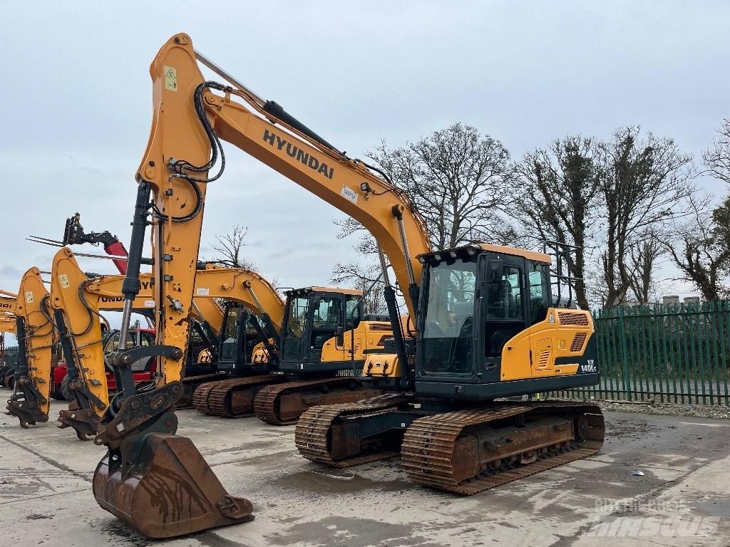 Hyundai HX140LC Crawler excavators