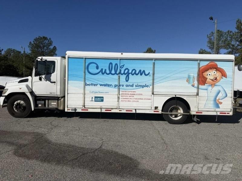 Hino 338 Beverage trucks