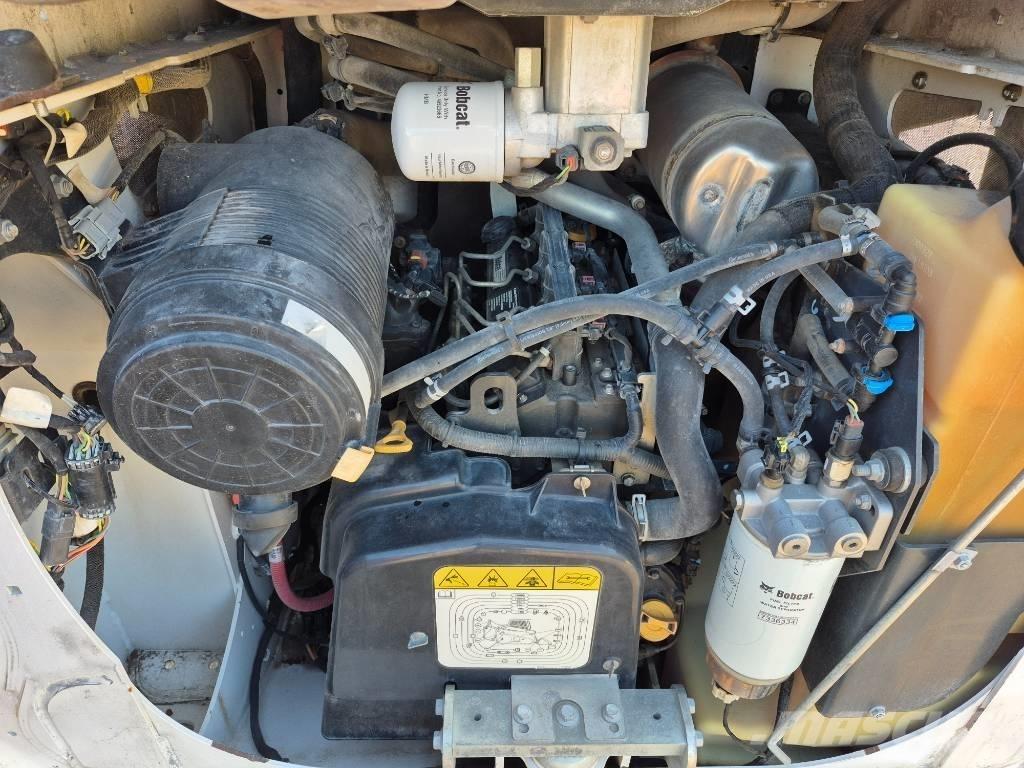 Bobcat T 66 Skid steer loaders