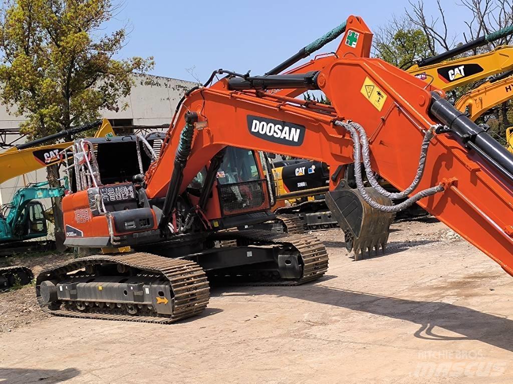 Doosan DX 300 Mini excavators  7t - 12t