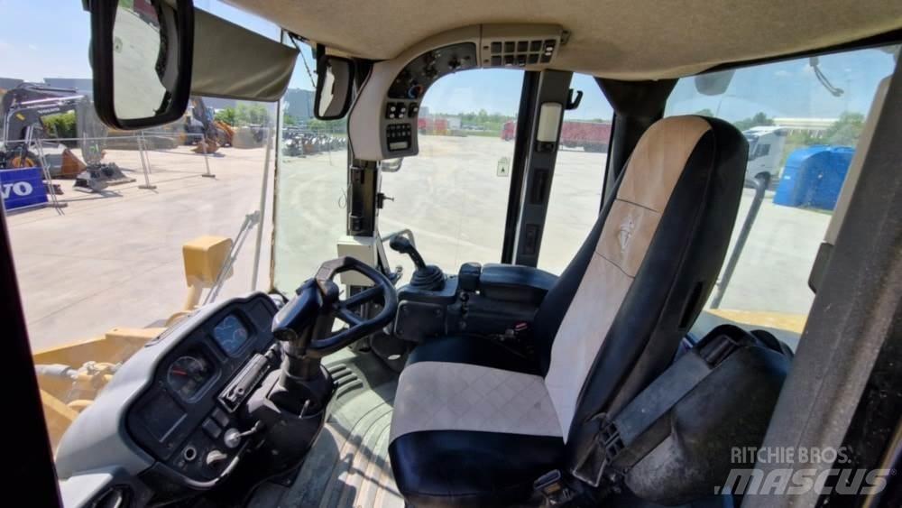 CAT 962H Wheel loaders