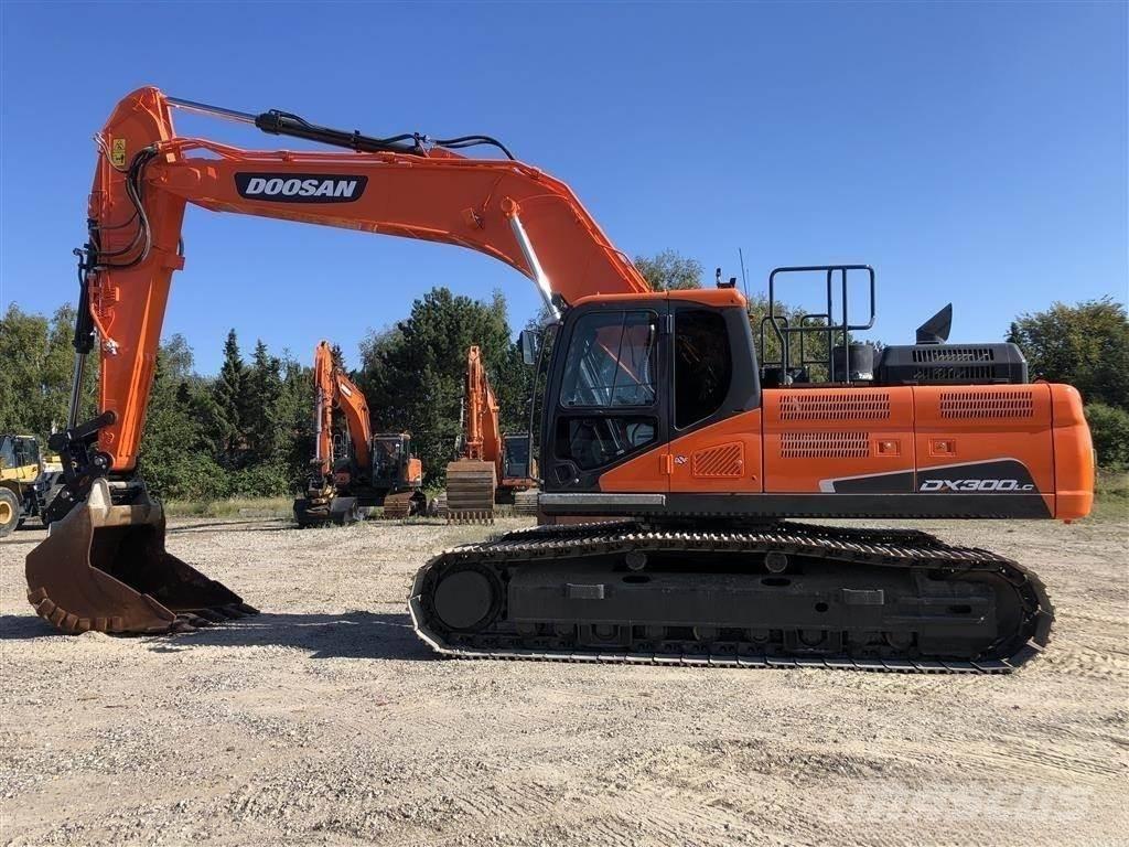 Doosan DX 300 Crawler excavators