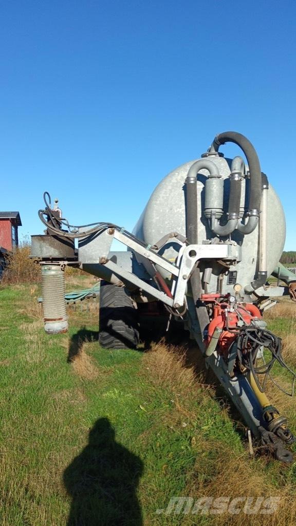 Pichon 16500 Slurry tankers