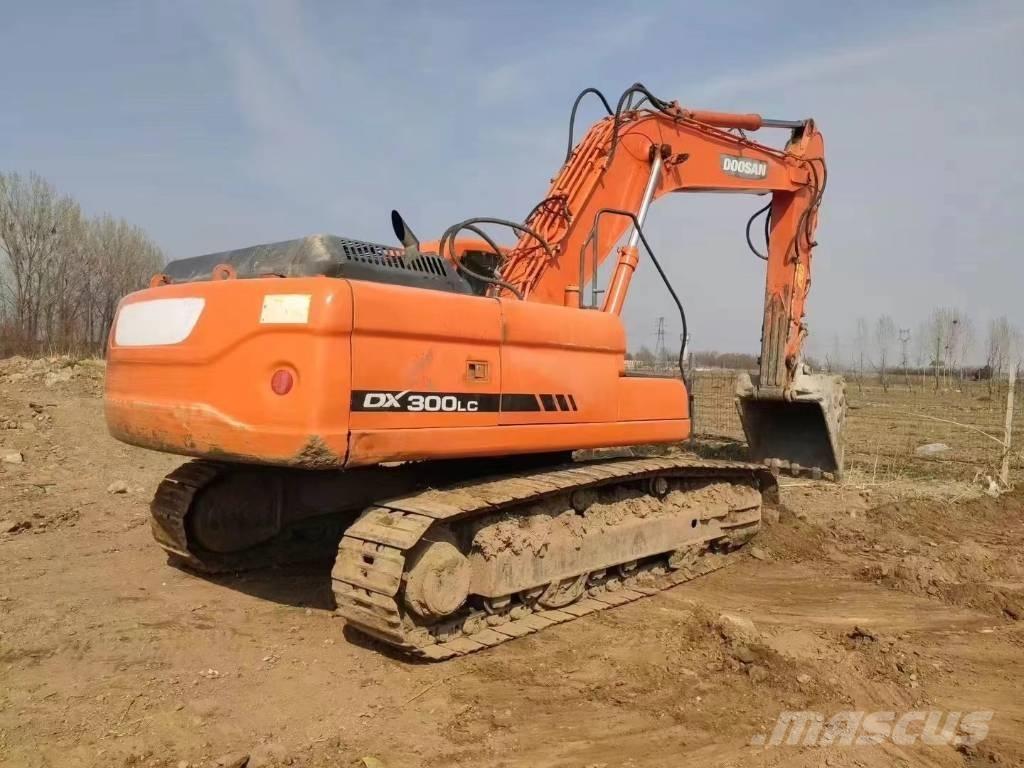 Doosan DX300LC Crawler excavators