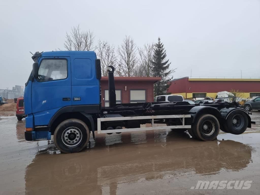 Volvo FH 12 Hook lift trucks