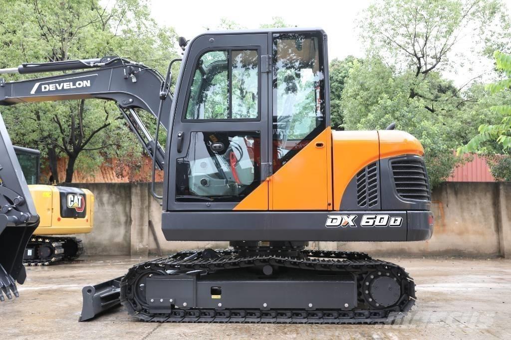 Develon DX 60 D Wheeled excavators